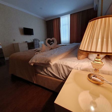 El Royal Hotel Baku Exterior photo