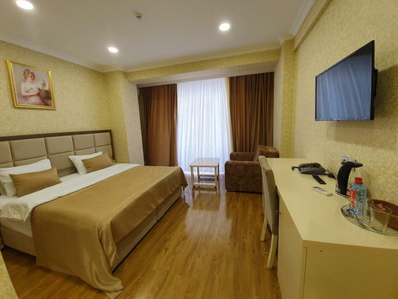 El Royal Hotel Baku Exterior photo